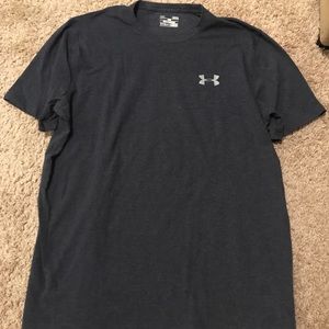 Under Armour Loose Fit tshirt